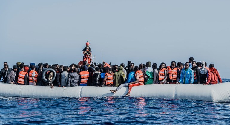 Méditerranée centrale : l’ONU exhorte l’UE et la Libye à mieux protéger les migrants